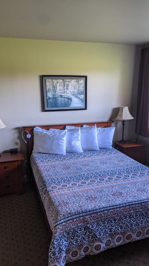 The Meadowlark Inn East Springfield ภายนอก รูปภาพ